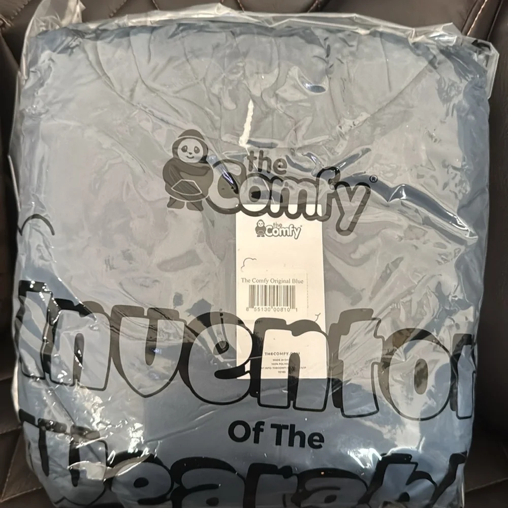 THE COMFY Original | Oversized Microfiber & Sherpa Wearable Blanket with Zipper